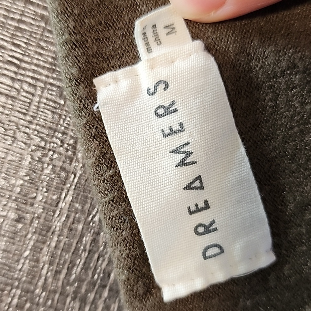 🦜 Dreamers v-neck Sweater 🦜 - Picture 2 of 5